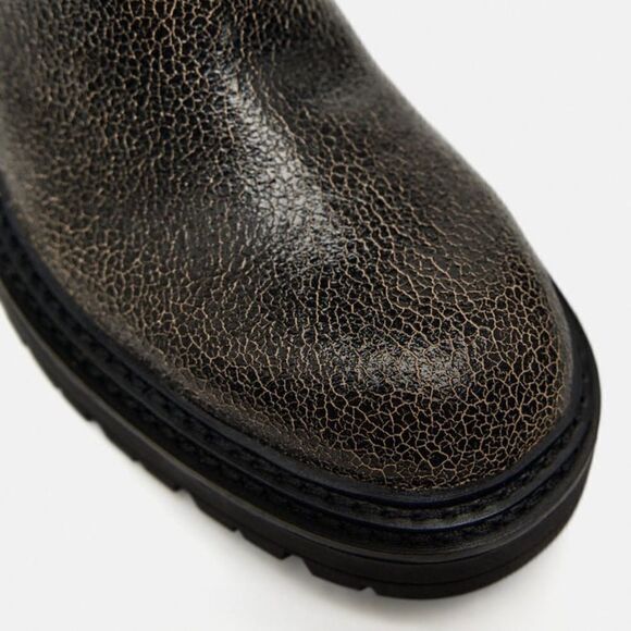 ZARA FLAT LEATHER ANKLE BOOTS VINTAGE LOOK CRACKED - Picture 6 of 13
